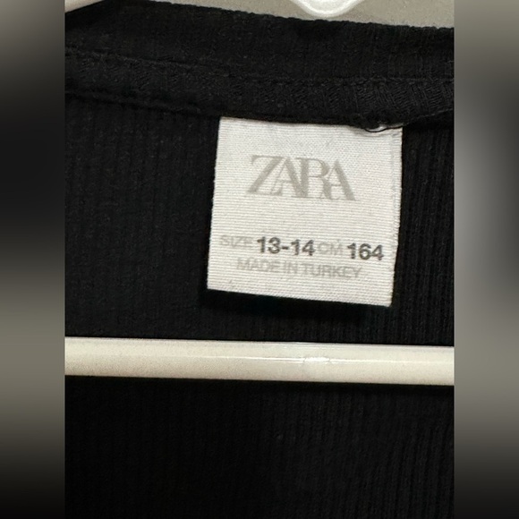 Zara: Girls Ruffle Long Sleeve Top- Size 13-14 - Picture 5 of 6